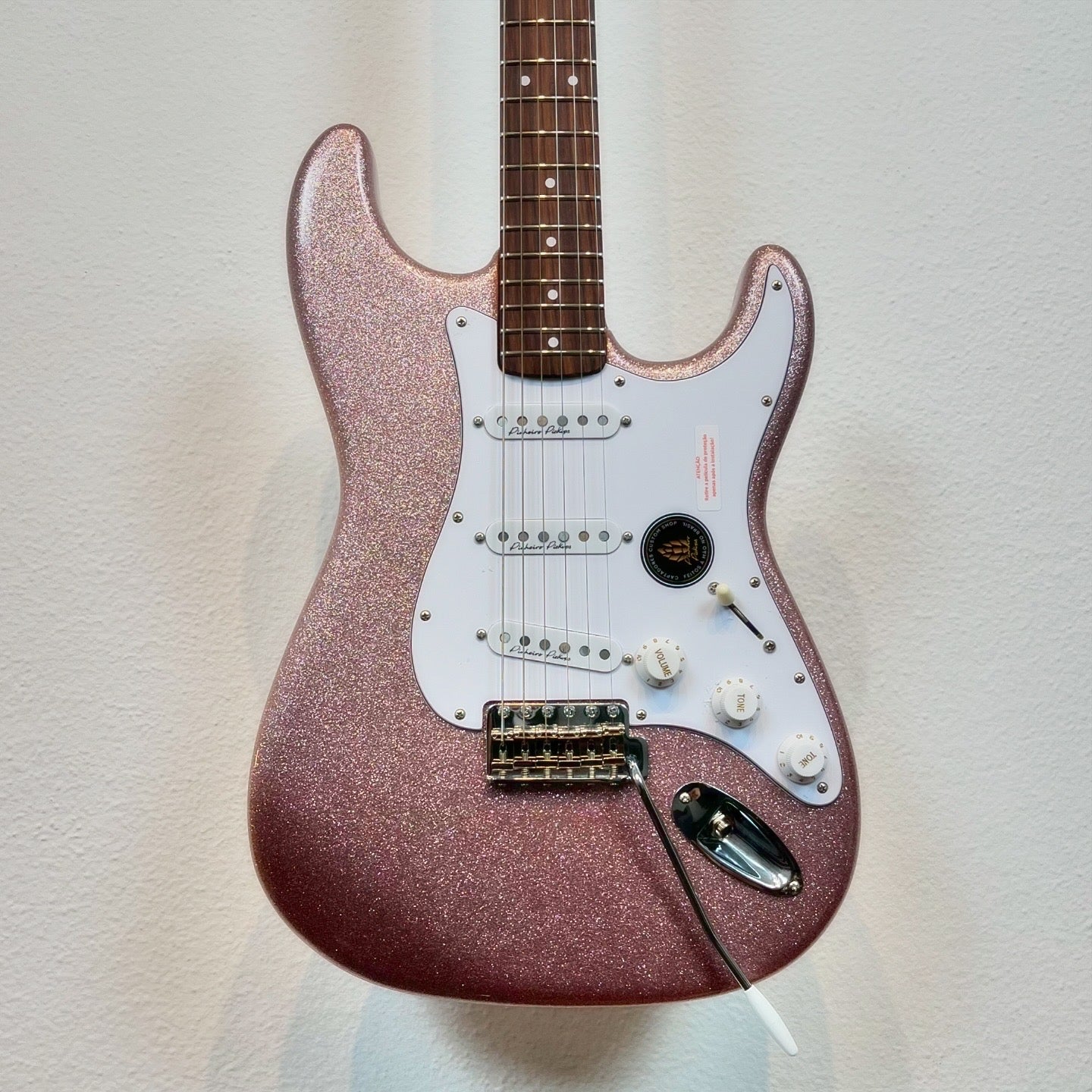 Guitarra Strato Pink Sparkle Blues Trio Pinheiro Guitars