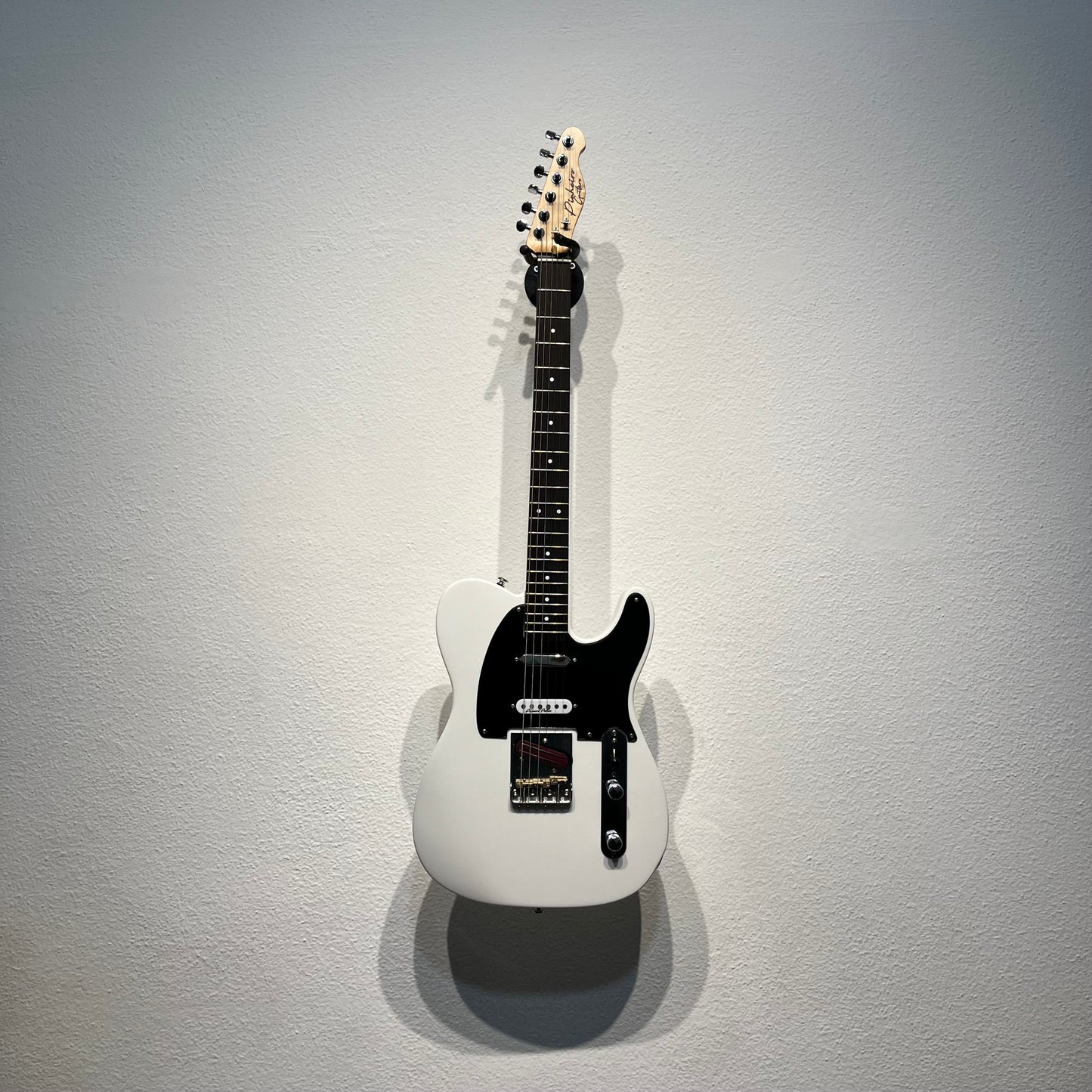 Guitarra Nashville Tele Pearl White Pinheiro Guitars