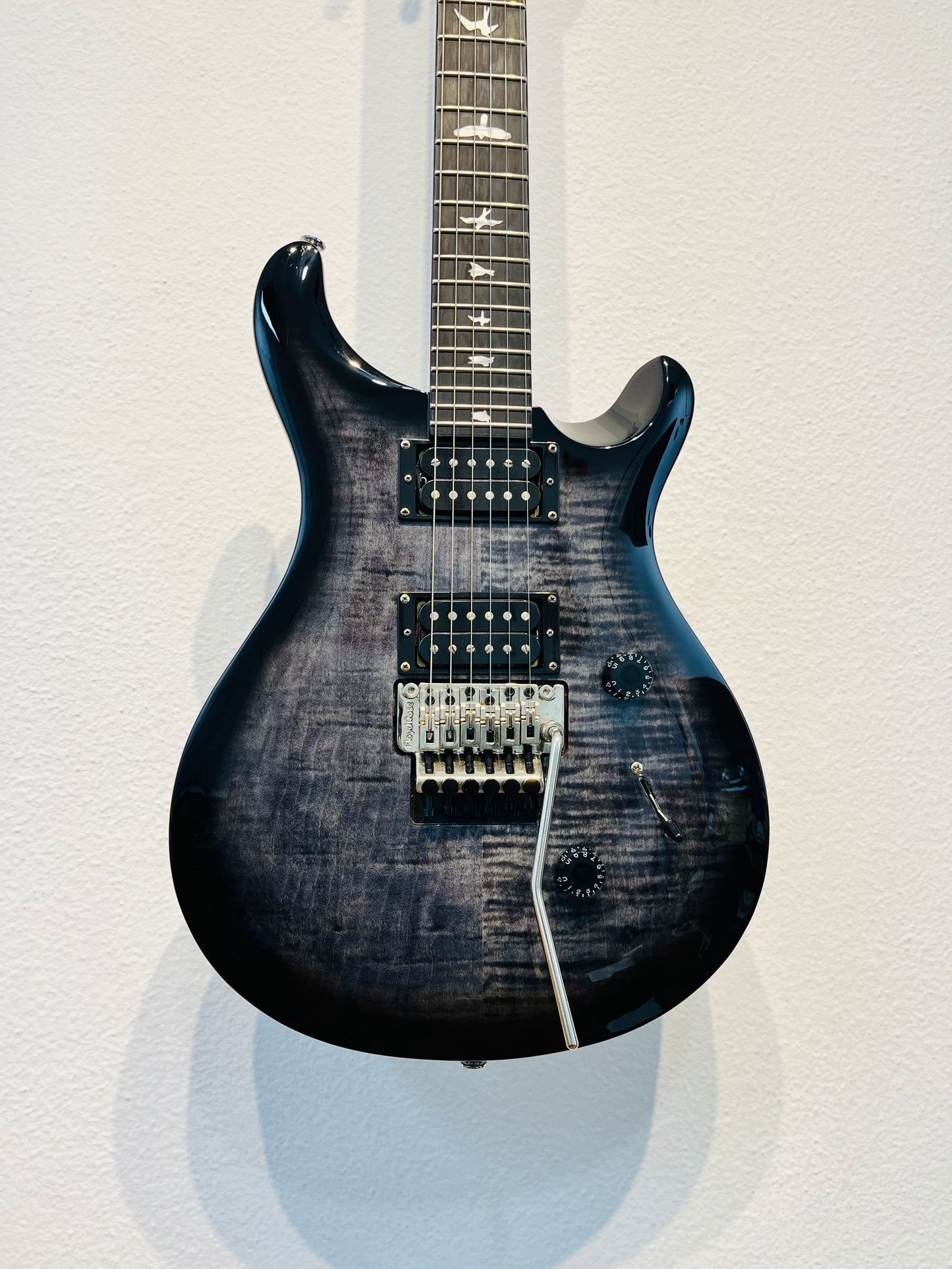 Guitarra PRS CU44FLE SE Floyd Rose Custom 24 Charcoal Burst - c/Bag - Semi Nova